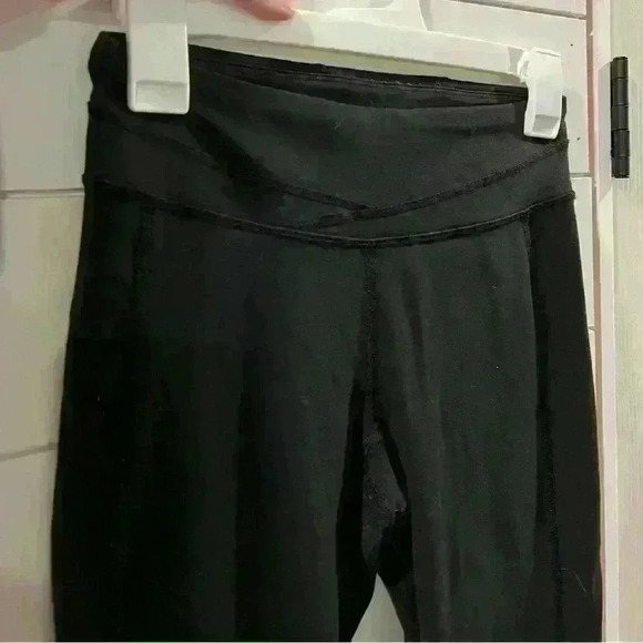 Lucy Leggings - Size M - Pre Owned - Great Condition - Picture 1 of 5